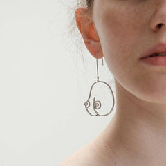 Boucles d'oreilles seins et buste de femme maman sans notice