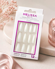 Faux ongles Blancs forme ballerine maman sans notice
