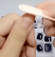 Faux ongles petit noeud maman sans notice