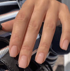 Faux ongles roses clairs nudes maman sans notice