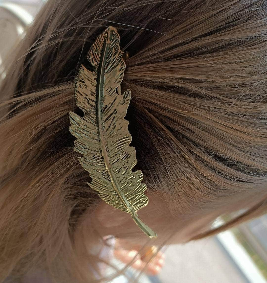 Barrette feuille de couleur dorée maman sans notice