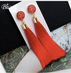 Boucles d'oreilles pendantes rouges et soie maman sans notice