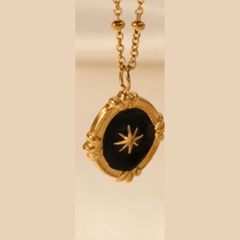 Collier Black star mamansansnotice