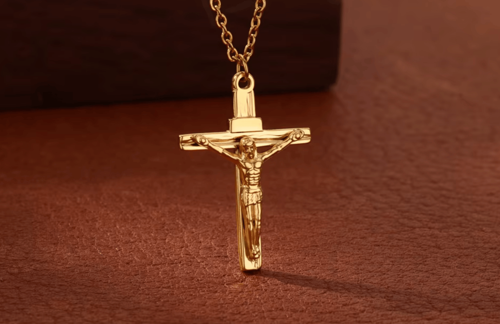 Collier Croix de Jésus mamansansnotice
