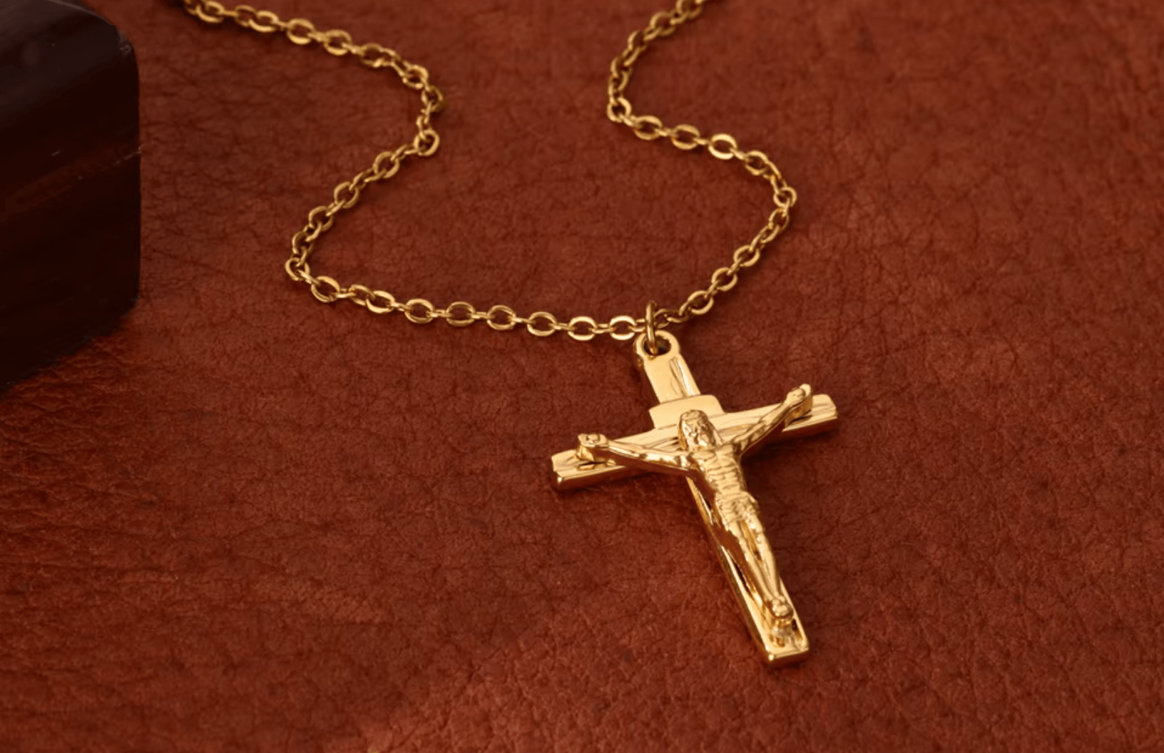 Collier Croix de Jésus mamansansnotice