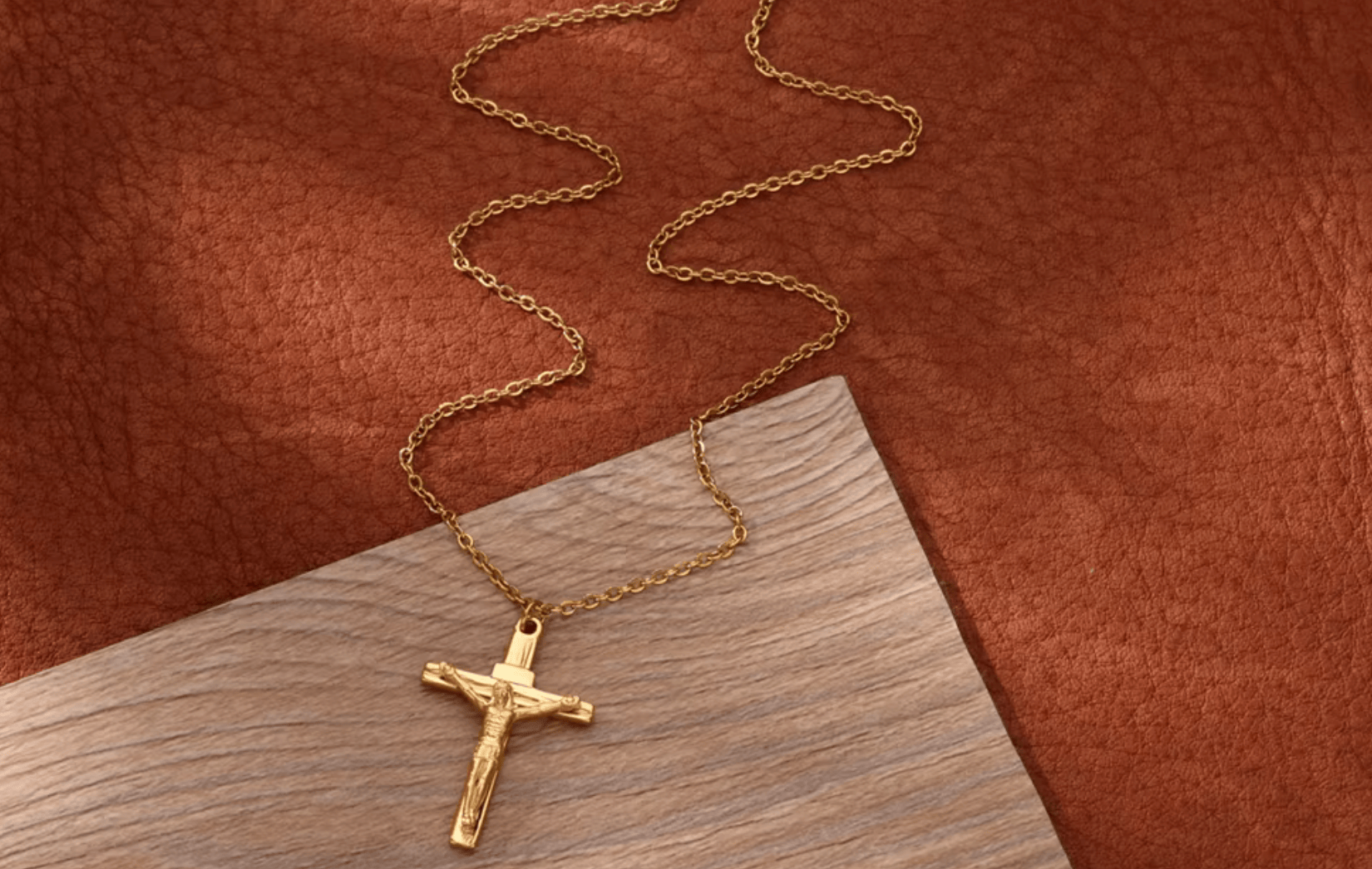 Collier Croix de Jésus mamansansnotice