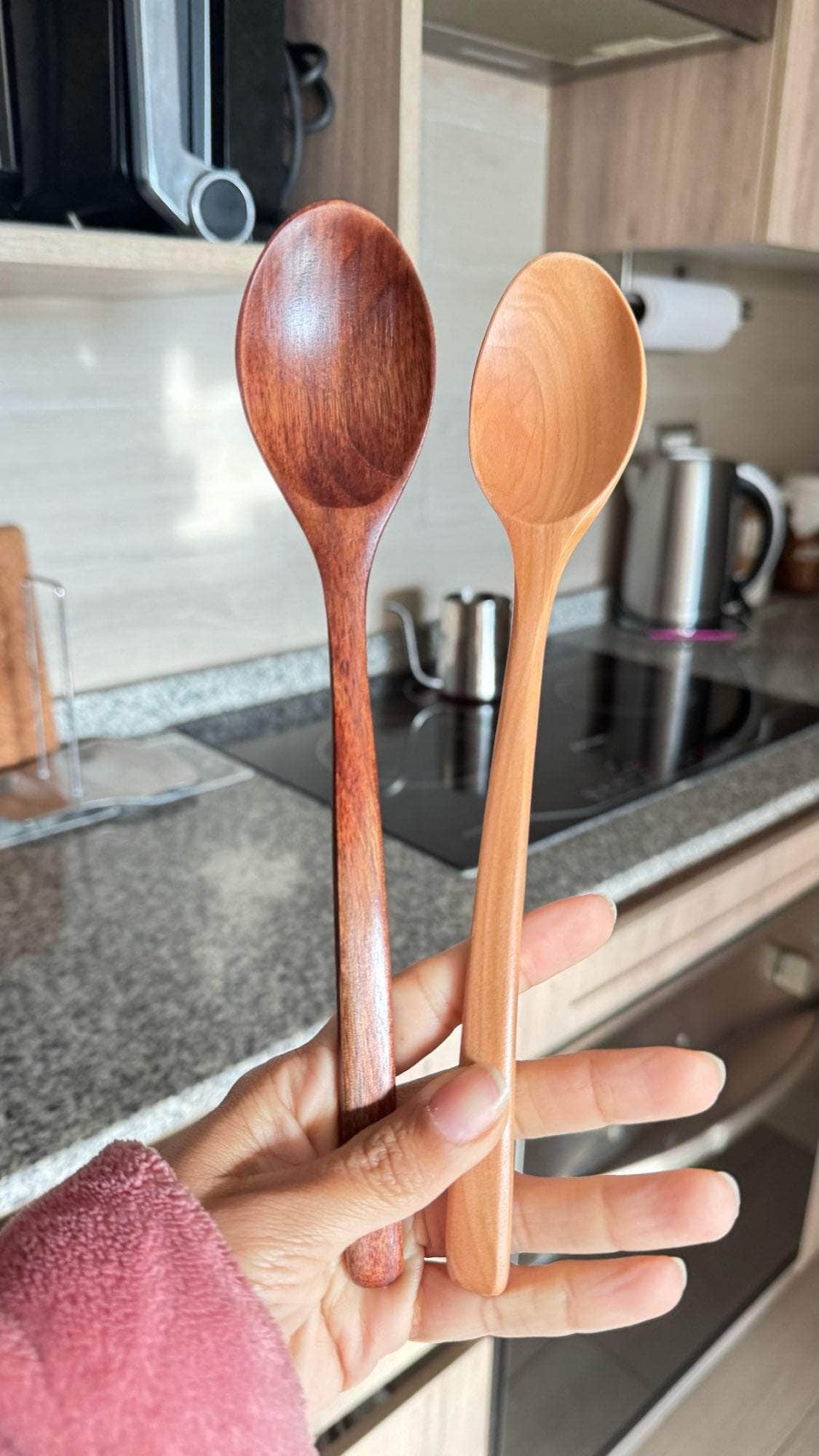 Deux petites cuillères en bois maman sans notice
