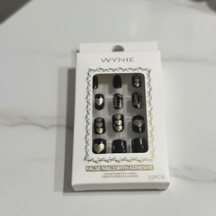 Faux ongles coeur or et noir maman sans notice