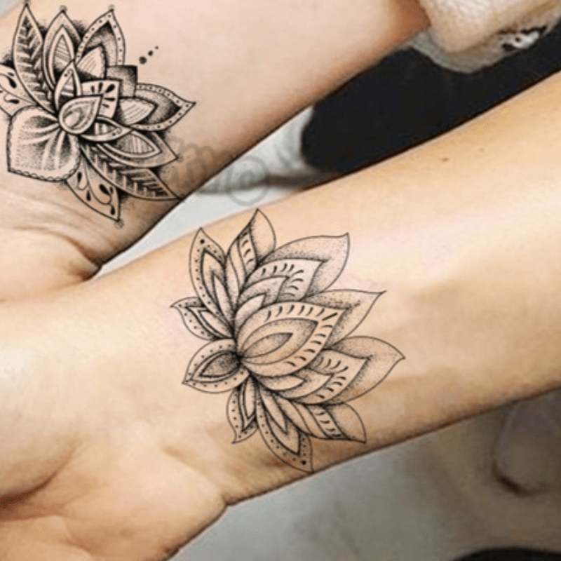 Lot de Tatouages éphémères fleurs de lotus maman sans notice